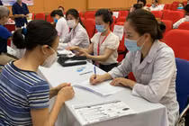 Bộ Y tế: Chấm dứt dùng vaccine AstraZeneca cho nhu cầu khẩn cấp vì dịch COVID-19 không còn cấp bách