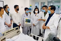 Chuyển nữ bệnh nhân nặng nhất trong vụ cháy ở Trung Kính sang Bệnh viện Bạch Mai