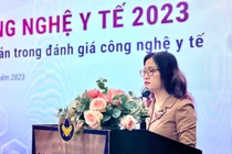 Bà Trần Thị Trang - Vụ trưởng Vụ BHYT Bộ Y tế: Việc cập nhật Danh mục thuốc BHYT thông qua đánh giá CNYT sẽ khuyến nghị doanh nghiệp điều chỉnh giá thuốc phù hợp, để tăng tỉ lệ chi trả, giảm chi tiền túi của người dân