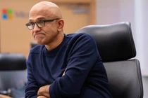 Satya Nadella, giám đốc điều hành của Microsoft, người đã đặt cược lớn vào AI vài năm trước, tại Redmond vào ngày 7 tháng 2. (Ruth Fremson / The New York Times)