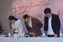 Hằng Du Mục và Quang Linh Vlogs cúi đầu xin lỗi vì vụ quảng cáo kẹo Kera sai sự thật