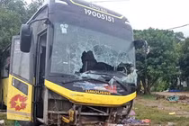 Hiện trường vụ tai nạn khách mang BKS 43F-007.76 khiến 25 người thương vong.