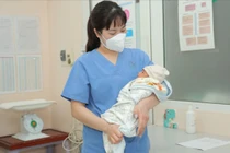 "Vượt cửa tử" sau tai nạn giao thông để sinh con khoẻ mạnh, sức khỏe sản phụ giờ ra sao?