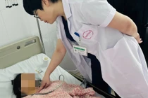 Cứu sống thai phụ sốt xuất huyết nặng, đón bé trai chào đời an toàn