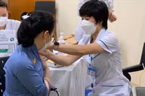 Dự Luật Phòng bệnh: Người có nguy cơ mắc bệnh truyền nhiễm phải sử dụng vaccine, sinh phẩm y tế