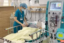 Hà Nội: 2 người tử vong, 14 người nhập viện sau bữa tiệc