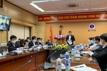 Bộ trưởng Bộ Y tế Nguyễn Thanh Long đã chủ trì cuộc họp đột xuất với Hải Dương và Quảng Ninh để ứng phó với tình hình dịch COVID-19 