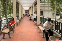 Bệnh nhân ở Viện Sức khỏe tâm thần thư giãn cuối ngày 
