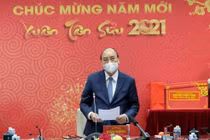 Thủ tướng Nguyễn Xuân Phúc đánh giá cao sự hy sinh của các “chiến sĩ áo trắng”