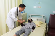 Đột quỵ ở trẻ nhỏ gia tăng, đừng bỏ qua dấu hiệu bất thường