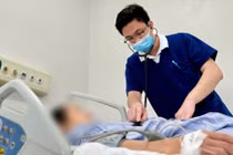 Người phụ nữ hôn mê sâu vì viêm màng não, bác sĩ chỉ nguyên nhân bất ngờ