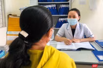 Tư vấn cho người nhiễm HIV tuân thủ điều trị để đảm bảo K=K (không phát hiện = không lây nhiễm)