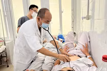 Dịch sốt xuất huyết đang diễn biến phức tạp ở Hà Nội và nhiều tỉnh phía Bắc, số bệnh nhân nhập viện đang gia tăng