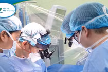 Bác sĩ phối hợp liên tuyến cứu cháu bé rơi vào "cửa tử" vì tai nạn giao thông