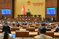 Quốc hội thống nhất cấm thuốc lá điện tử, thuốc lá nung nóng