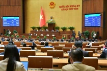 Quốc hội thống nhất cấm thuốc lá điện tử, thuốc lá nung nóng