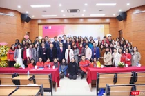 Thầy và trò Chương trình tiên tiến đào tạo điều dưỡng của Trường Đại học Y Hà Nội