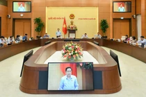 Ủy ban Thường vụ Quốc hội thảo luận về dự án Luật Khám bệnh, chữa bệnh (sửa đổi)