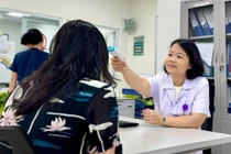 Mưa bão dồn dập, bác sĩ cảnh báo nguy cơ “dịch chồng dịch”