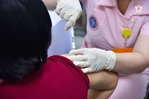 Lo bị rối loạn đông máu do từng tiêm vaccine COVID-19 là không có cơ sở