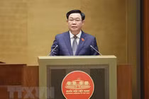 Chủ tịch Quốc hội Vương Đình Huệ phát biểu khai mạc phiên chất vấn và trả lời chất vấn. (Ảnh: Doãn Tấn/TTXVN)