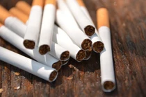 Tăng thuế thuốc lá: Cơ hội vàng để bảo vệ sức khỏe cộng đồng và tăng trưởng kinh tế