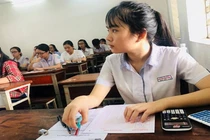 Các loại máy tính nào được mang vào phòng thi?