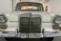 Phương tiện, khí tài chính quyền Sài Gòn lưu giữ tại Dinh Độc Lập