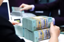 Ngân hàng Nhà nước Khu vực 2 yêu cầu tạm dừng việc cho vay để thanh toán tiền đặt cọc