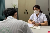 TS. Tâm lý Trịnh Thanh Hương - Phòng Tâm lý lâm sàng Viện Sức khoẻ tâm thần Quốc gia - tư vấn tâm lý cho một bệnh nhân