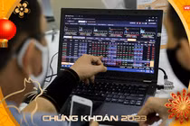 Chứng khoán Việt Nam năm Ất Mão 2023: 'Sau cơn mưa trời lại sáng'