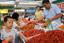 Nền kinh tế Trung Quốc đang gặp phải nhiều thách thức (Ảnh: Reuters)