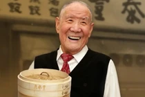 Ông Yang Bing-Yi - nhà sáng lập chuỗi nhà hàng dimsum Din Tai Fung (Ảnh: Din Tai Fung)