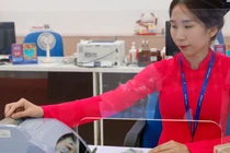 Nhiều ngân hàng giảm lãi suất để hỗ trợ nền kinh tế. Ảnh: YT