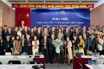 Ban Chấp hành VDCA nhiệm kỳ III ra mắt Đại hội.