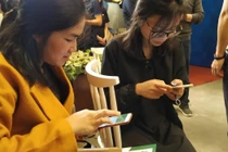 Theo Bộ trưởng Bộ Thông tin Truyền thông Nguyễn Mạnh Hùng, một số nền tảng xuyên biên giới chưa tuân thủ luật pháp Việt Nam