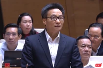 Phó Thủ tướng Vũ Đức Đam tại phiên thảo luận tại hội trường Quốc hội hôm nay.