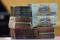 Lộ diện “giới chủ” ngân hàng vượt trần quy định sở hữu