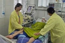 PGS.TS. Đồng Văn Hệ: "Nam sinh lớp 8 bị đánh ở Lệ Mật không bị chết não"