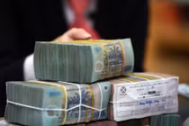 Chuyên gia “mách nước” kiểm soát tỷ lệ sở hữu tại các ngân hàng 