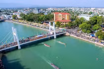 Sông Cà Ty chảy qua TP Phan Thiết. Ảnh: Hoàng Anh Hải