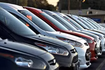 Thị trường ô tô cũ bất ngờ sôi động trở lại, nhiều mẫu xe "cháy hàng"