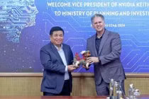 Ông Keith Strier - Phó Chủ tịch Tập đoàn NVIDIA trong buổi làm việc với Bộ trưởng Nguyễn Chí Dũng (Ảnh:Bộ Kế hoạch và Đầu tư)
