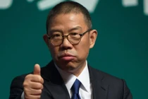 Người giàu nhất Trung Quốc lao đao vì bạo lực mạng