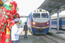 Đoàn tàu “Kết nối di sản miền Trung” Đà Nẵng - Huế đến ga Đà Nẵng