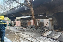 Vụ cháy bãi xe dưới cầu Vĩnh Tuy: Loại trừ nguyên nhân phóng hỏa