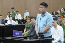 Chủ tịch Phúc Sơn khóc nghẹn: Đêm chỉ ngủ 1-2 tiếng, ướt gối vì nước mắt