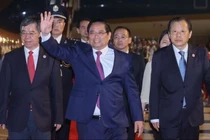 Thủ tướng tới Thiên Tân, bắt đầu chuyến công tác tại Trung Quốc