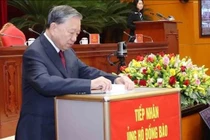 Tổng bí thư Tô Lâm ủng hộ người dân vùng lũ