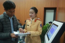 Cục CSGT hướng dẫn nộp phạt "nguội" khi không còn công an cấp huyện